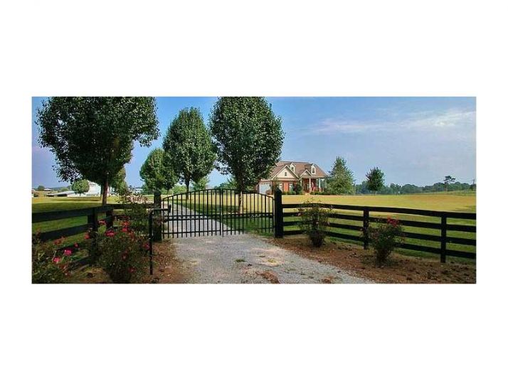 5810 Clarks Bridge Road, Clermont, GA 30527