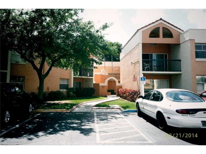 6288 NW 186 ST # 104, Hialeah, FL 33015