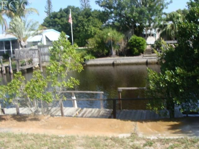 4826 Sandpiper Dr., Saint James City, FL 33956