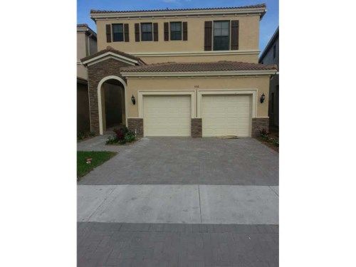 930 NE 191 STREET, Miami, FL 33179