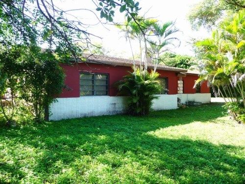 13130 SW 83 AV, Miami, FL 33156