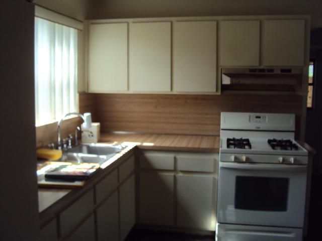 19611 NW 11 CT, Miami, FL 33169