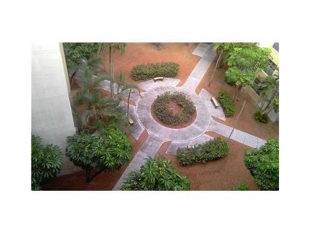 15600 NW 7 AV # 704, Miami, FL 33169
