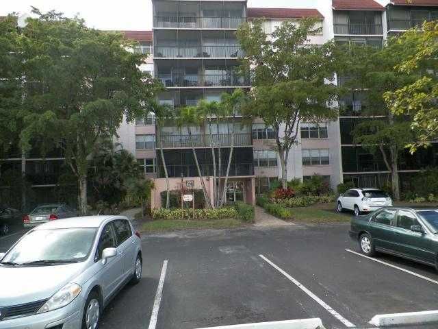 3821 ENVIRON BL # 103, Fort Lauderdale, FL 33319