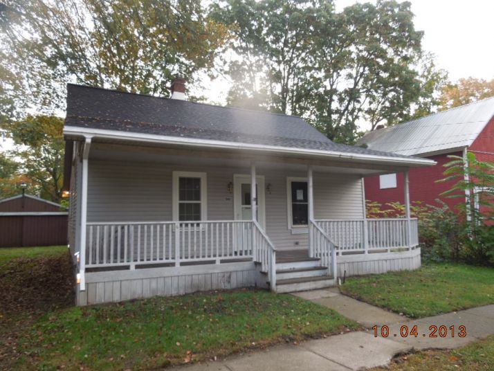 206 N Church St, Vernon, MI 48476