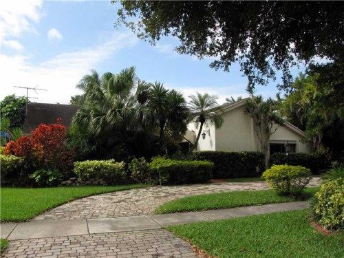 9730 W CALUSA CLUB DR, Miami, FL 33186