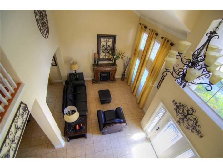 535 Silver Springs Dr, Oviedo, FL 32765