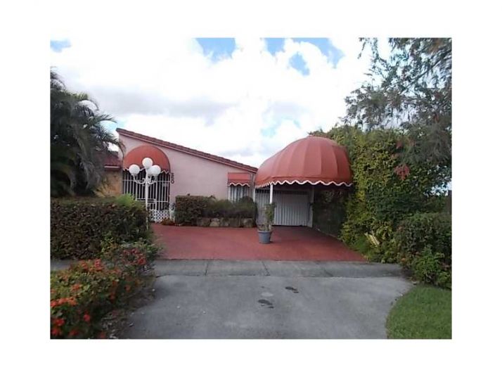 250 SW 122 AV, Miami, FL 33184