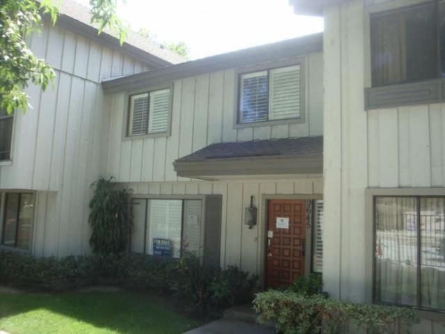 9645 Karmont Avenue, South Gate, CA 90280