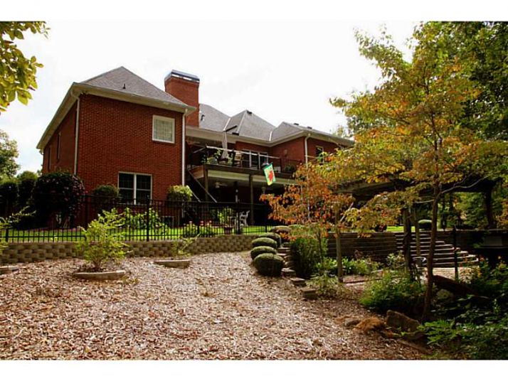 5506 Mainsail Way, Gainesville, GA 30504