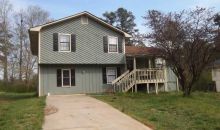 724 N Hileah Court Lithonia, GA 30058