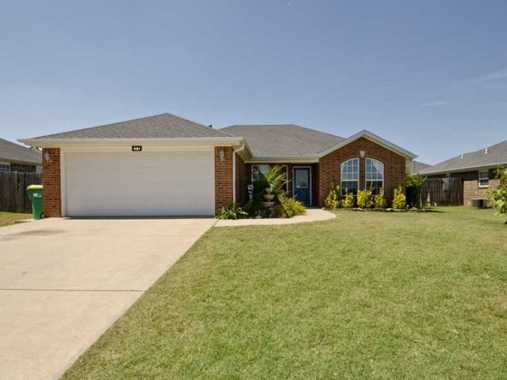 421 FIREWOOD DR, Centerton, AR 72719