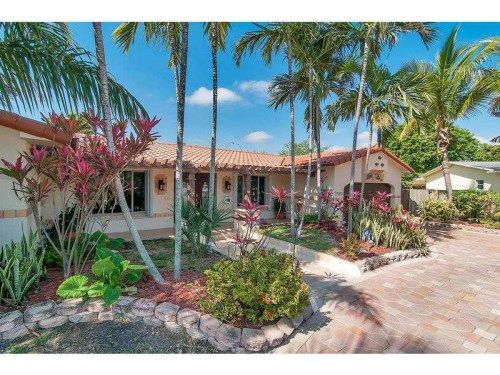 21000 NE 18 CT, Miami, FL 33179