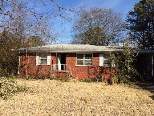 1990 Warren Drive, Austell, GA 30106