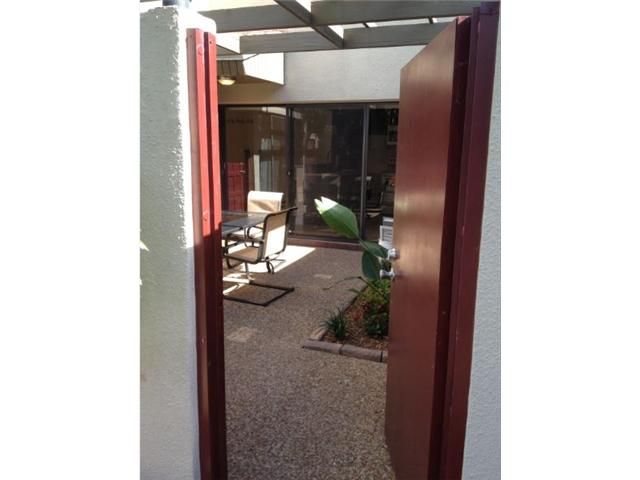 4708 SW 67 AV # L15, Miami, FL 33155