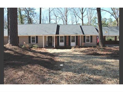 450 Glencourtney Drive, Atlanta, GA 30328