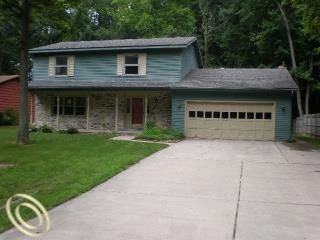 4316 Old Forge Dr, Fort Gratiot, MI 48059