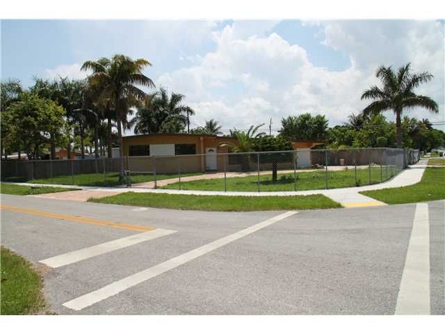 27000 SW 144 CT, Homestead, FL 33032