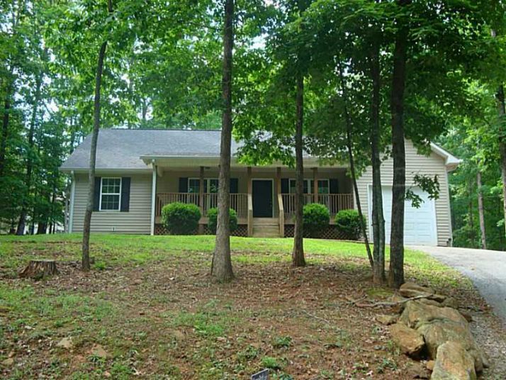 77 Rock Hill Dr, Cleveland, GA 30528