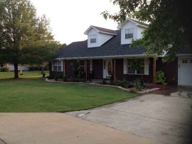 2 Trison Ln, Clarksville, AR 72830