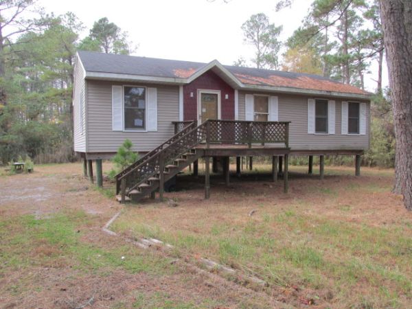 5256 Meadowview Court, Chincoteague Island, VA 23336