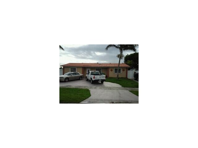 19011 SW 121 AV, Miami, FL 33177