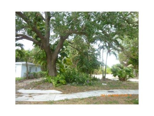 523 NW 106 ST, Miami, FL 33150