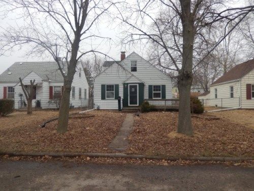 1915 4th St, Moline, IL 61265