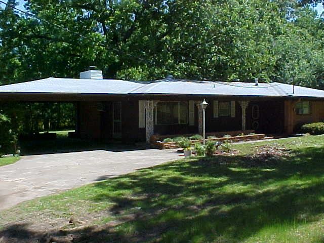 905 N. Montgomery, Clarksville, AR 72830