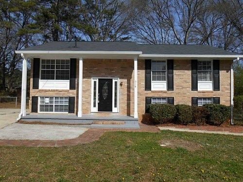 316 W Downing Court, Jonesboro, GA 30238