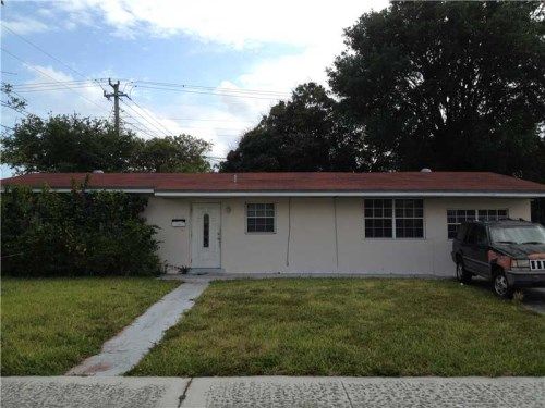 1210 NW 200 ST, Miami, FL 33169