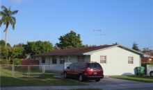 2545 SW 90 AV Miami, FL 33165
