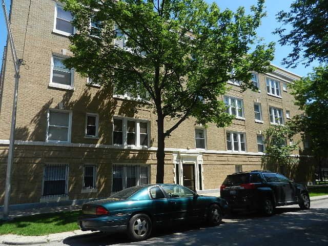 3538 W Ainslie St Apt 3, Chicago, IL 60625