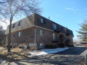 3069 4th St Unit 12, Moline, IL 61265