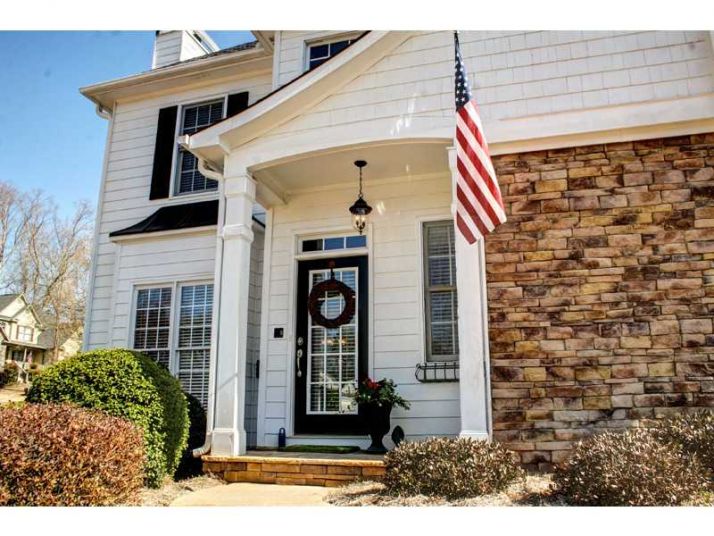1077 Walnut Creek Drive, Woodstock, GA 30188