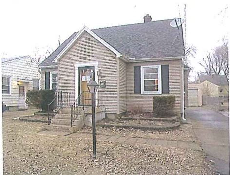 405 E Forrest Hill Aven, Peoria, IL 61603