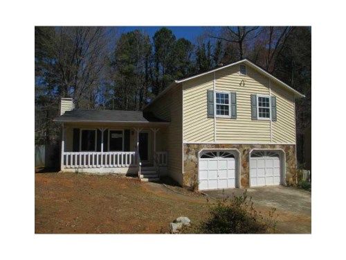 1041 Casanova Court, Lawrenceville, GA 30044