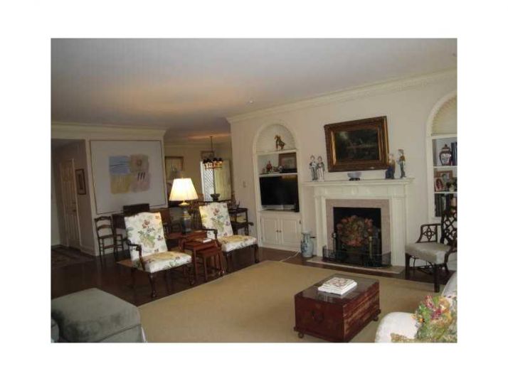 Unit 8-ab - 2575 Peachtree Road Ne, Atlanta, GA 30305