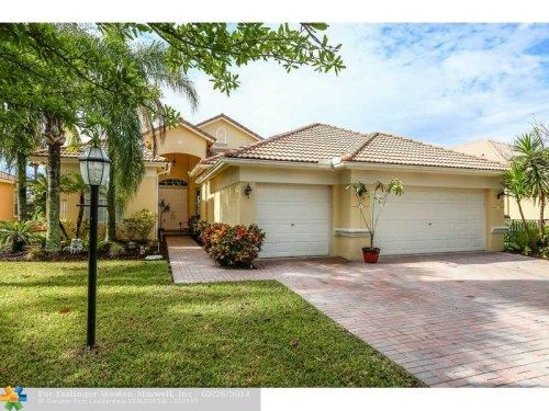 11208 NW 70TH CT, Pompano Beach, FL 33076