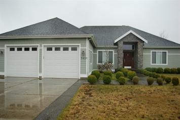 565 Wildrose Ln, Lynden, WA 98264