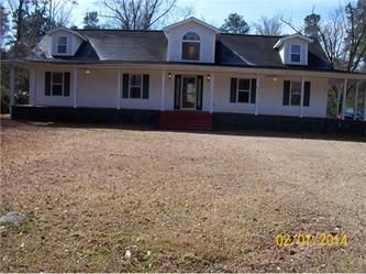 419     South Walker Stree, Burgaw, NC 28425