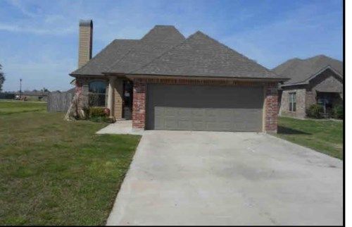113 Legend Creek Dr, Youngsville, LA 70592