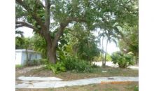 523 NW 106 ST Miami, FL 33150