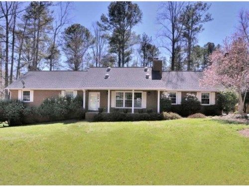 210 Brook Valley Drive, Roswell, GA 30075