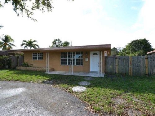 2612 GULFSTREAM DR, Hollywood, FL 33023