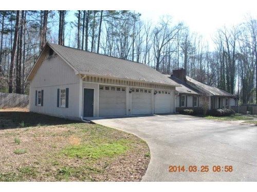 8514 Hilltop Road, Jonesboro, GA 30236