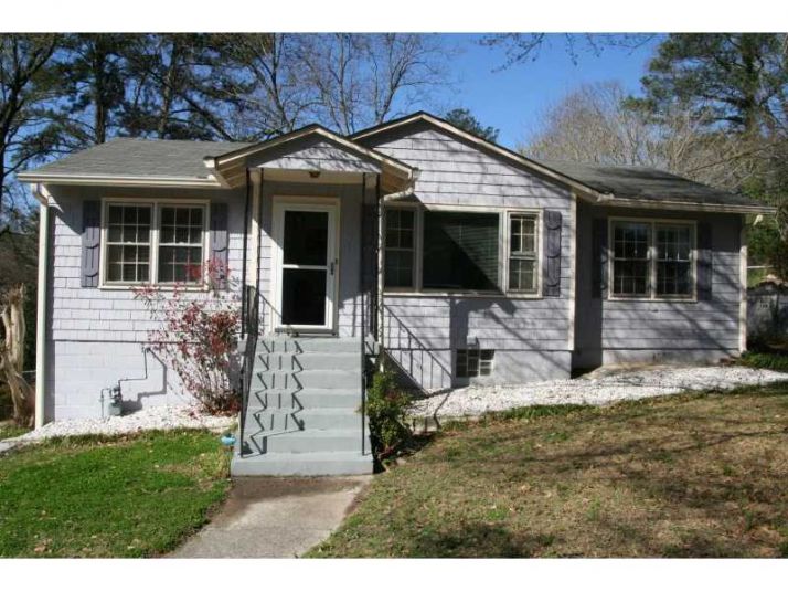 1716 Beacon Hill Road, Atlanta, GA 30329