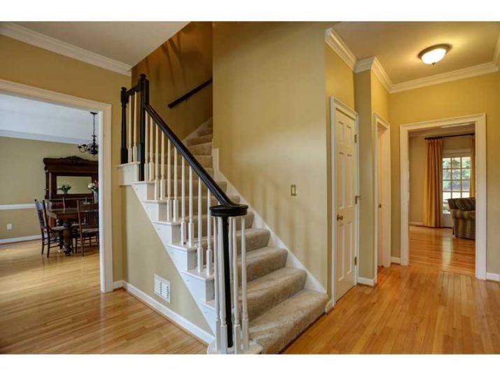 238 Connemara Drive Ne, Marietta, GA 30067