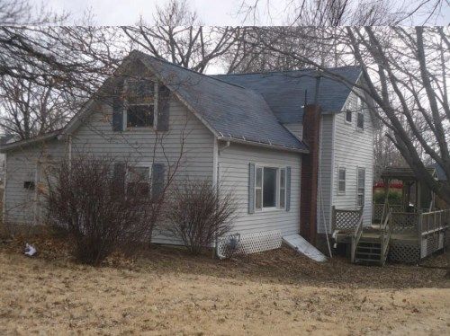 210 Emmett St, Burlington, IA 52601