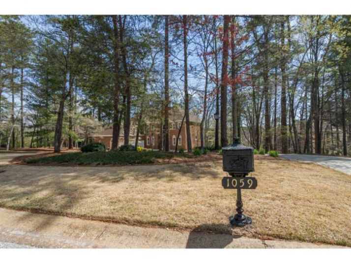 1059 Woodruff Plantation Parkway Se, Marietta, GA 30067